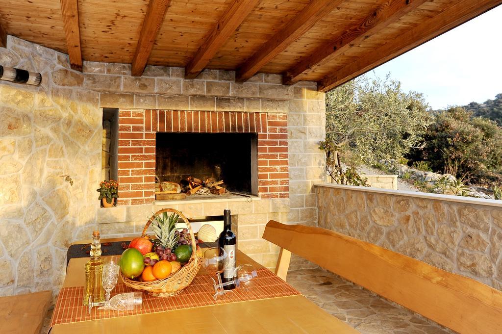 Holiday Home Mirna Vala Sevid Εξωτερικό φωτογραφία