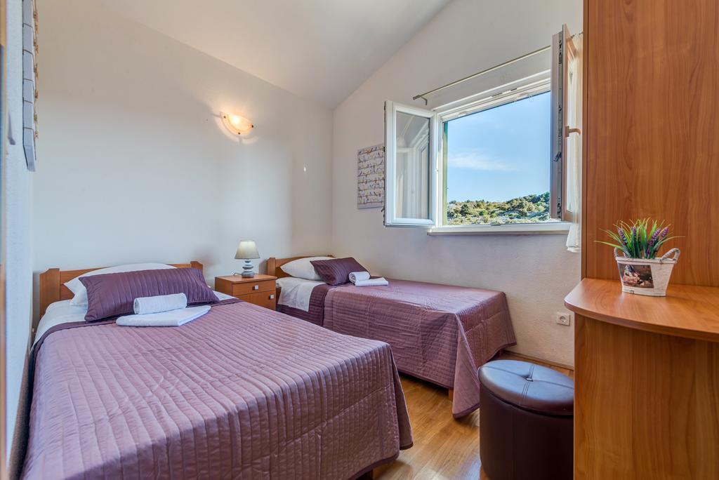 Holiday Home Mirna Vala Sevid Εξωτερικό φωτογραφία