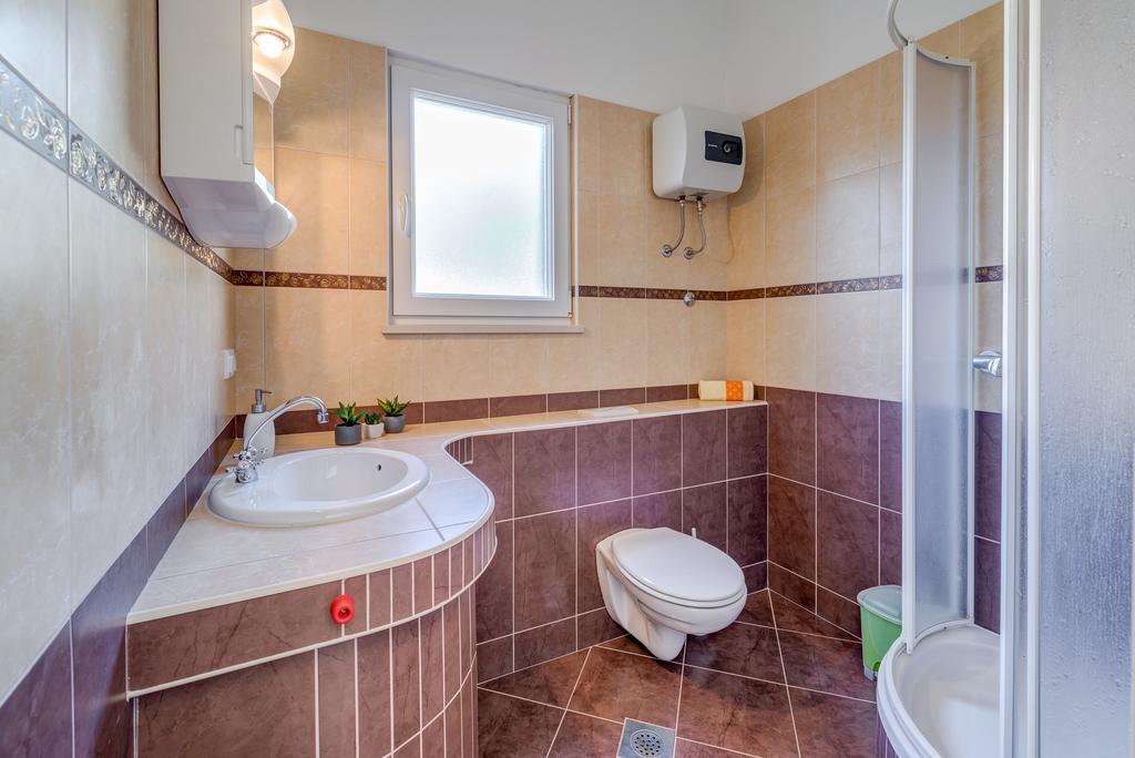 Holiday Home Mirna Vala Sevid Εξωτερικό φωτογραφία
