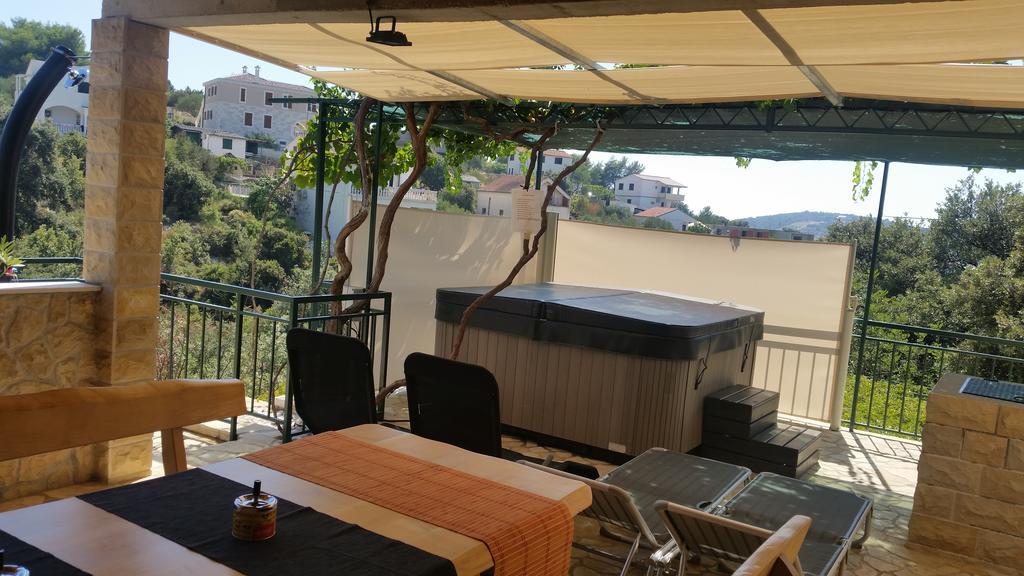 Holiday Home Mirna Vala Sevid Εξωτερικό φωτογραφία