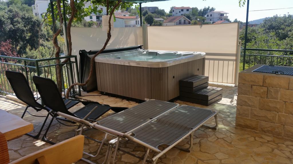 Holiday Home Mirna Vala Sevid Εξωτερικό φωτογραφία