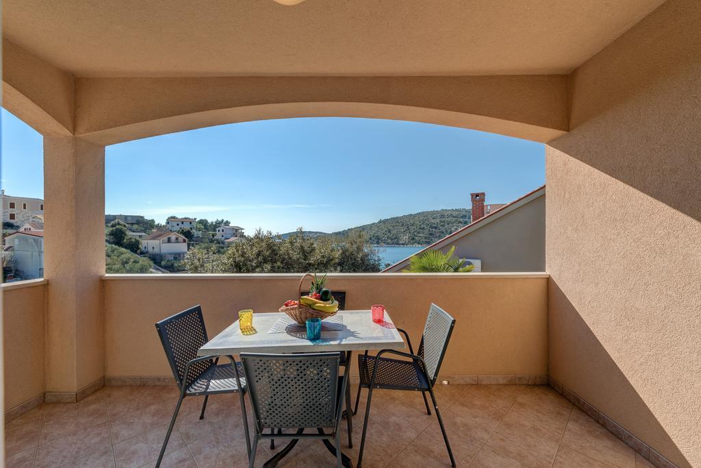 Holiday Home Mirna Vala Sevid Εξωτερικό φωτογραφία